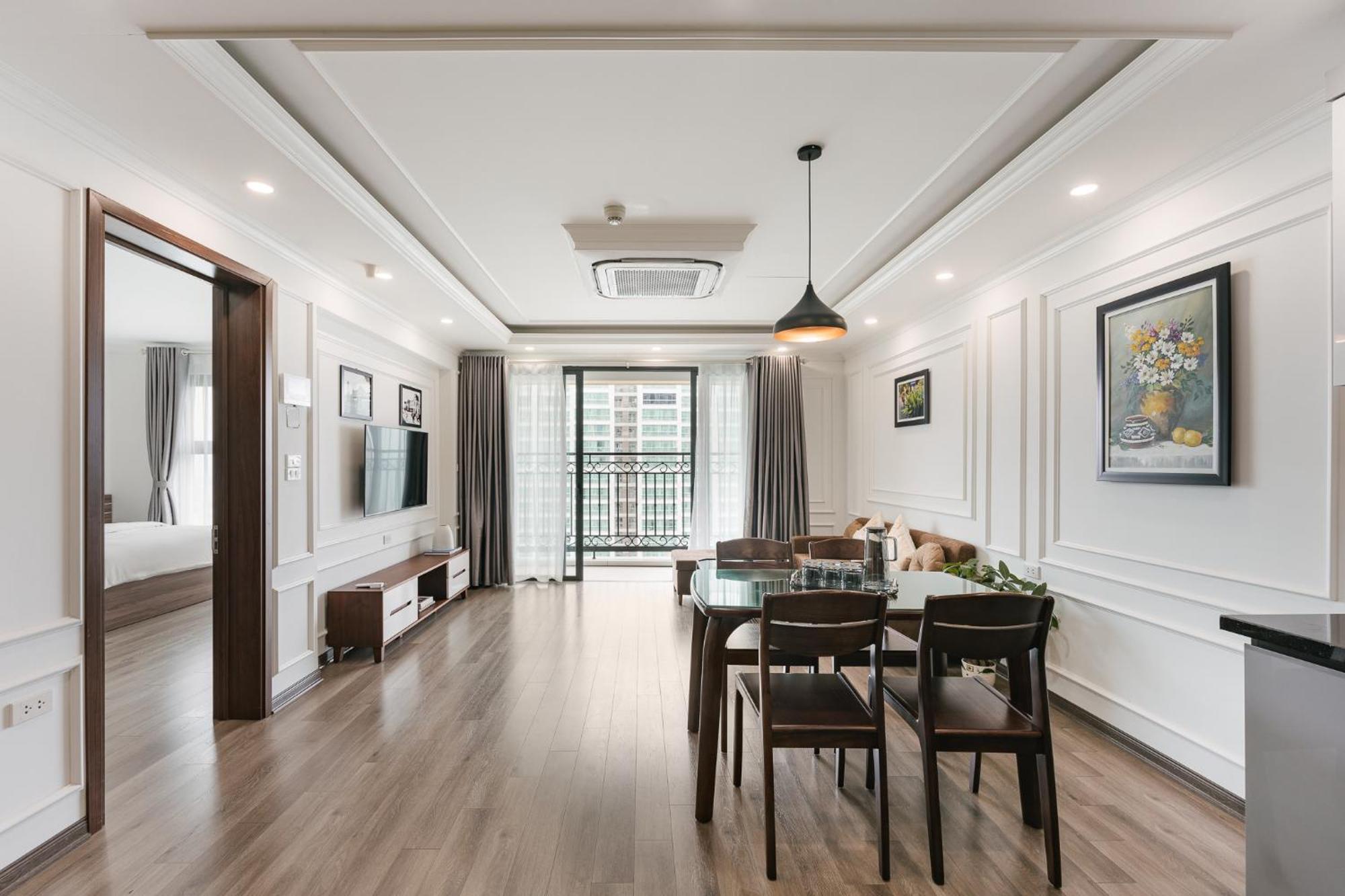 Apartment D'leroi Soleil- Tay Ho- Near Westlake In Ha Noi